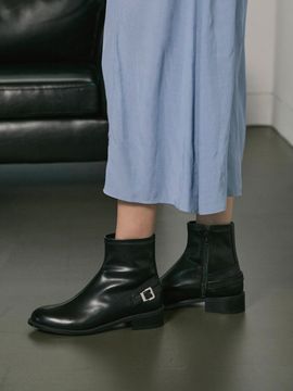 treten Black Buckle Boots