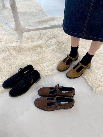 treten Oxford Mary Jane T Strap Loafer