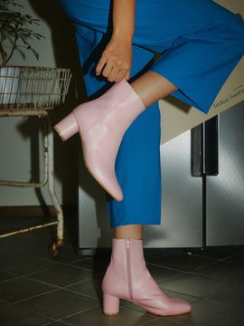 treten Pink Ankle Boots