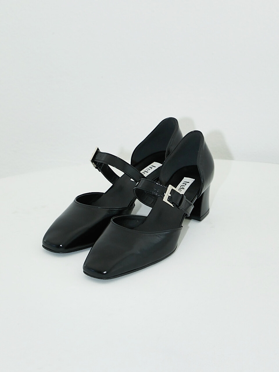 treten Side Open Pumps