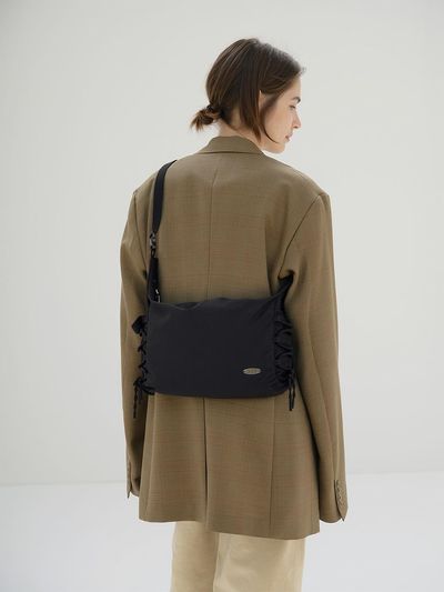trimarch Loopy Shoulder Bag [Black]