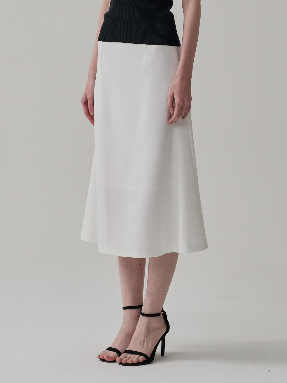 TRIMMED Classic High-Waisted Flare Long Skirt [Beige]