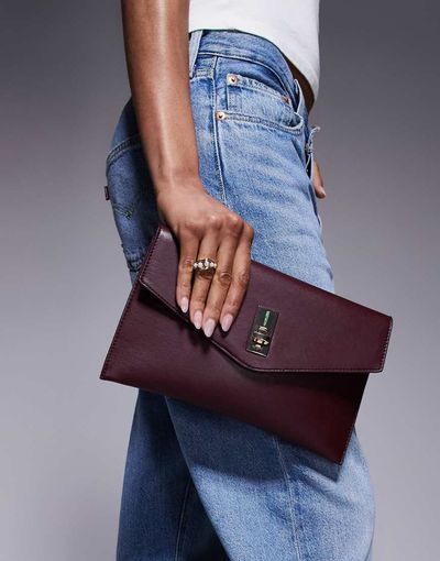 True Decadence True Decadence classic PU clutch bag in dark burgundy-Red