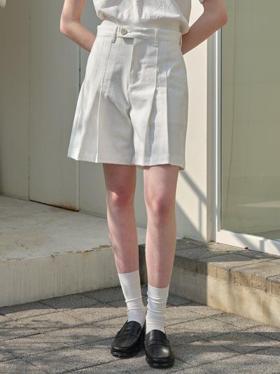 TRWA Mark Bermuda Shorts_White