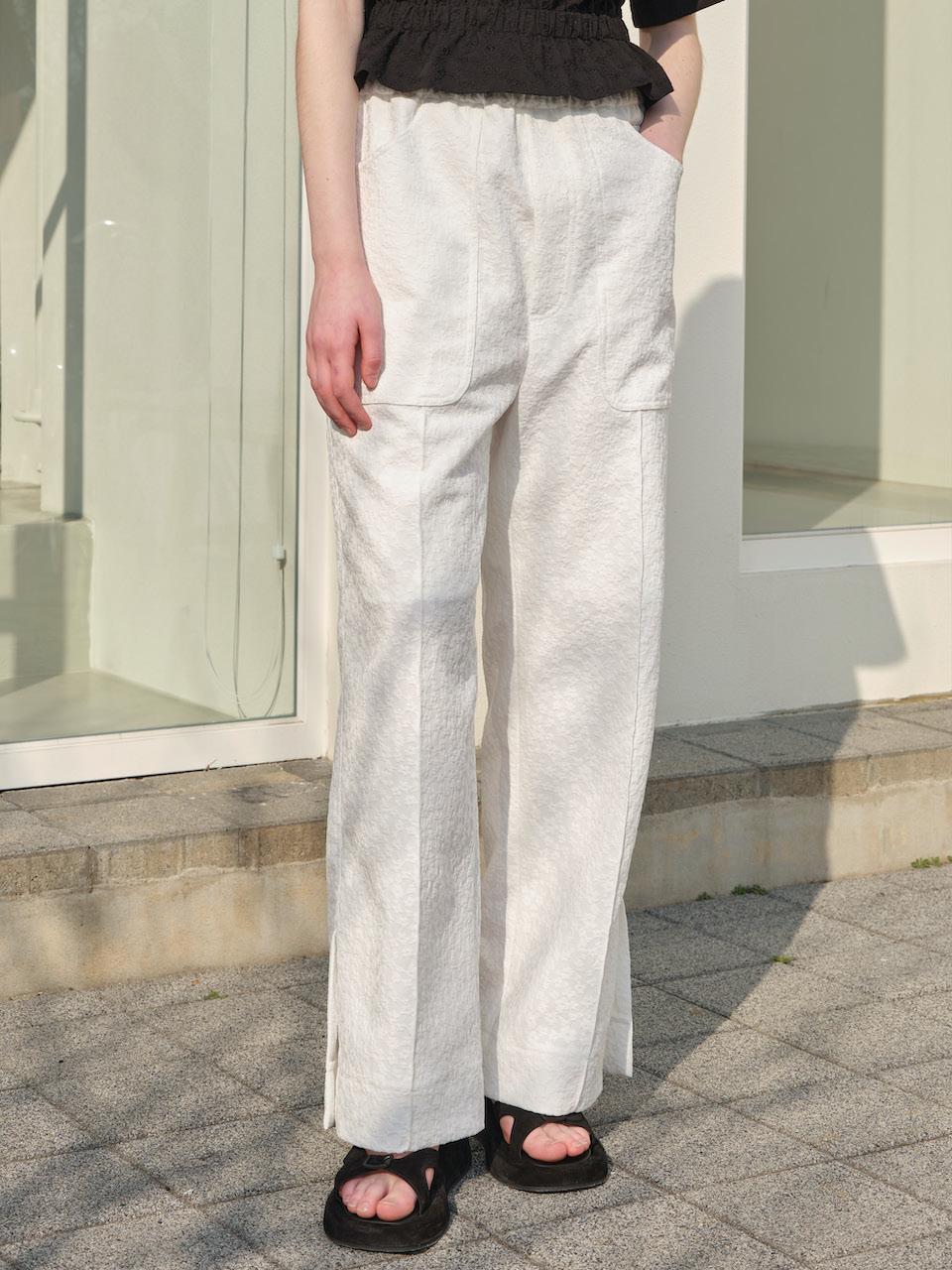 TRWA Silvet Flower Jacquard String Pants (White)
