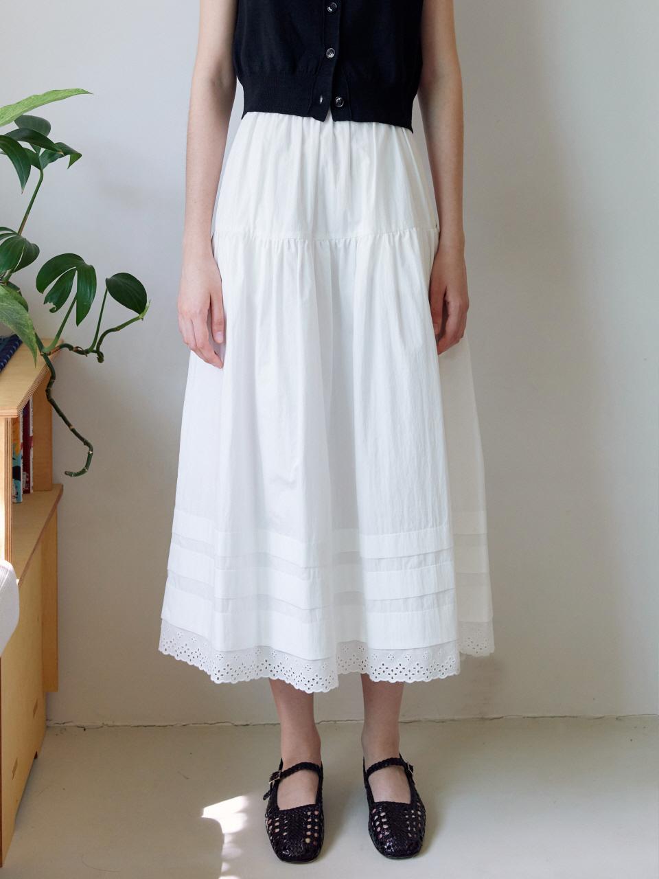 TRWA Simone Midi Skirt_White