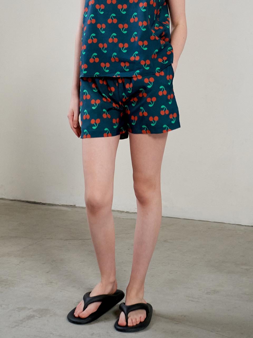 TSH RED ARTIFICIAL SILK Shorts