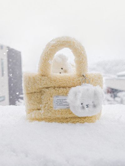 TU ET TOI Fluffy Fur Bag [Yellow]