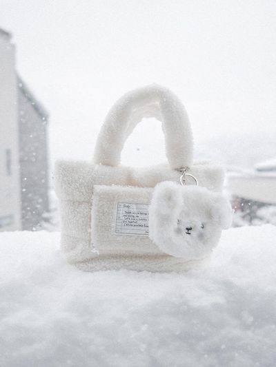 TU ET TOI Fluffy Fur Keyring Pouch Bag [Beige]