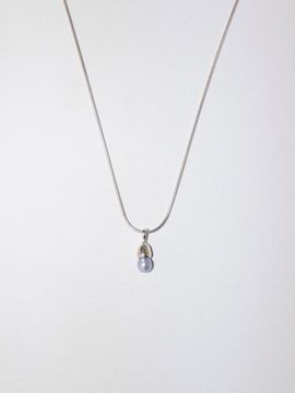turntable Blue Pearl Necklace