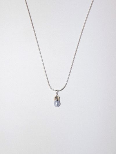 turntable Blue Pearl Necklace