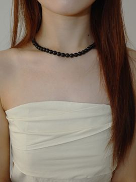 turntable Onyx Ball Necklace_ Silver