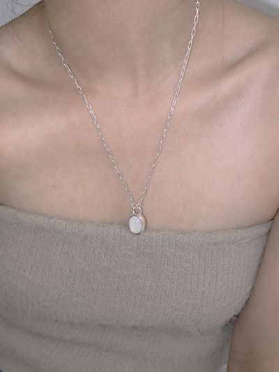 turntable Oval Stone Necklace _ Rainbow Moonstone