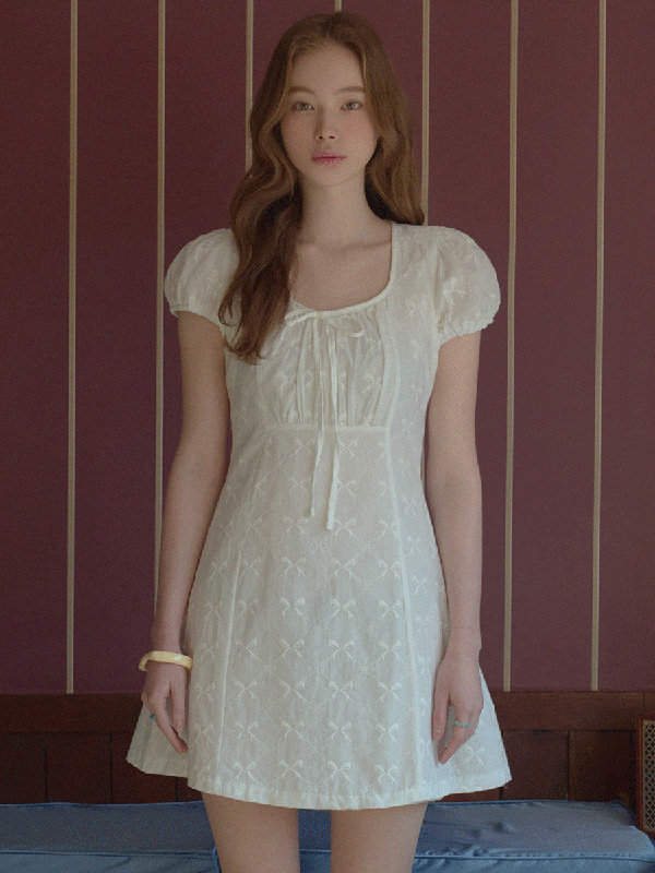 TWEE Juny Ribbon Embroidery Square Dress