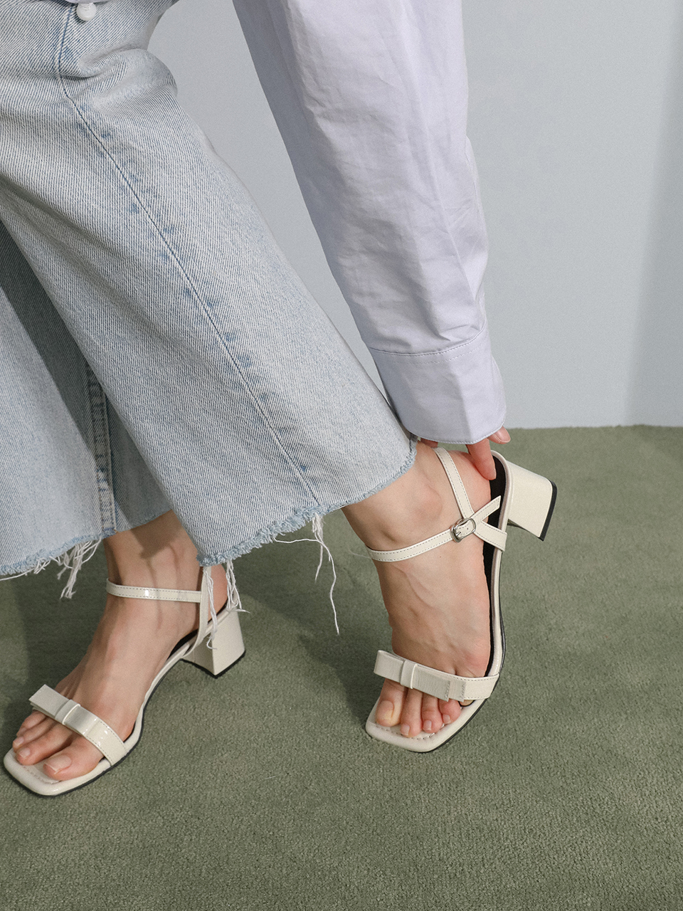 TWJN Chloe Ribbon Sandals