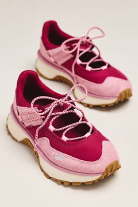 UGG Retrofi Low Ballet Sneakers