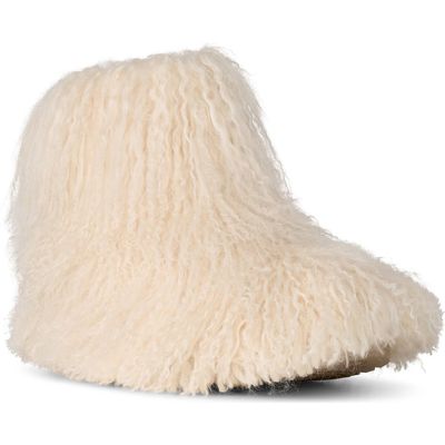 UGG(r) UGG(r) Classic Short Fluff Momma Genuine Shearling Bootie