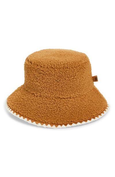 UGG(r) UGG(r) UGGfluff Scalloped Faux Fur Bucket Hat