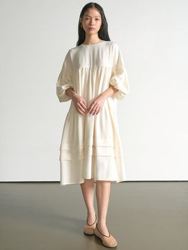 UIJI Double Pleated Fabric Dress [Ivory]