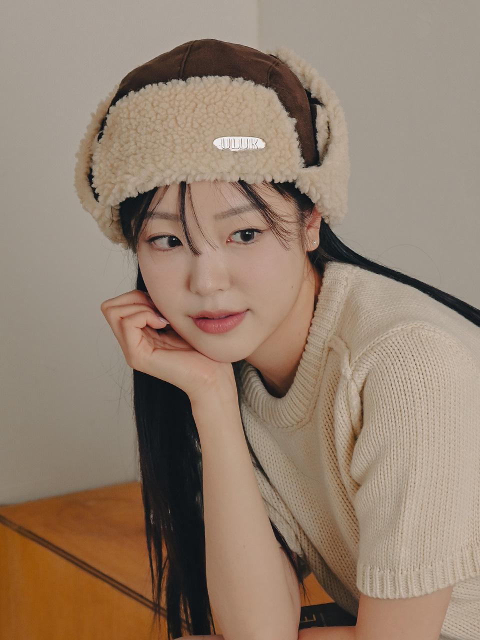 ULUK Essential Suede Sheepskin Trapper Hat