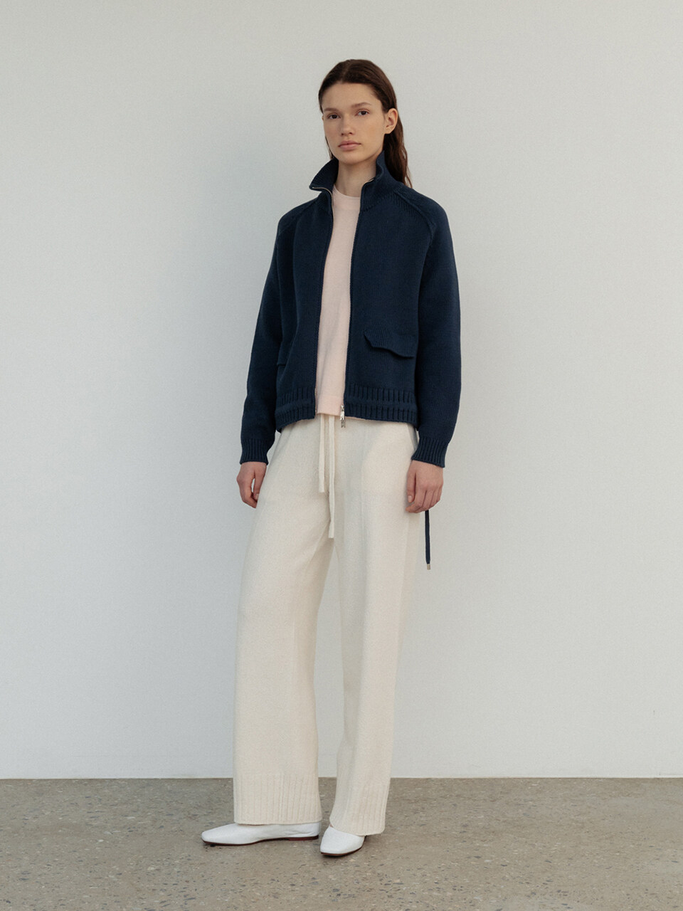 UMARMUNG COLLECTION Cotton Boucle Whole Garment Pants_Off White