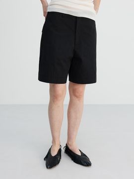 UMARMUNG COLLECTION Side Pleats Cotton Shorts [Black]