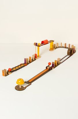 Uncommon Goods Uncommon Goods Junior Chain Reaction Construction Set