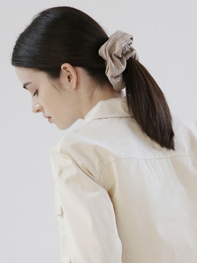 UNDERCONTROL STUDIO Jewel Scrunchie_Brown