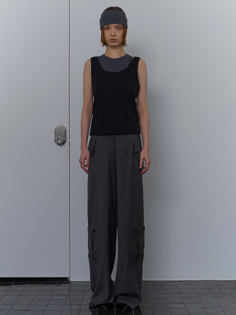 unless DOUBLE LAYERED SLEEVELESS TANK [CHARCOAL/BLACK]