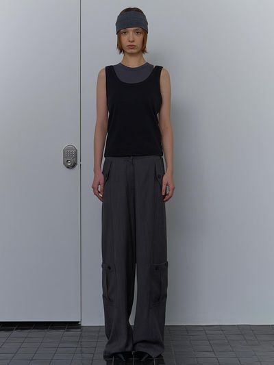 unless DOUBLE LAYERED SLEEVELESS TANK [CHARCOAL/BLACK]