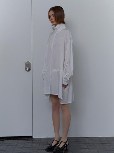 unless HIGH NECK ZIPPER BLOUSE [WHITE]