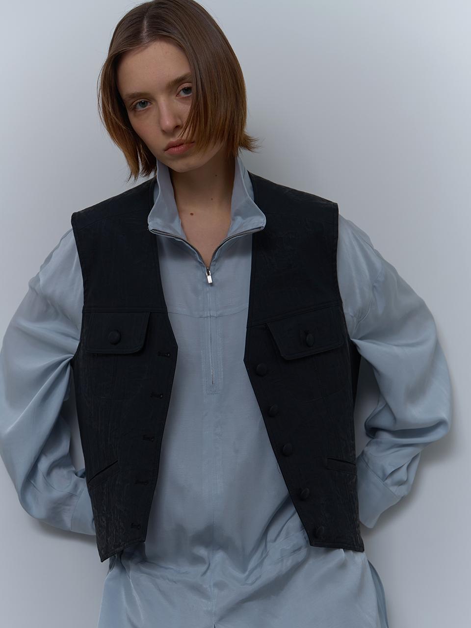 unless LEATHER VEST [BLACK]
