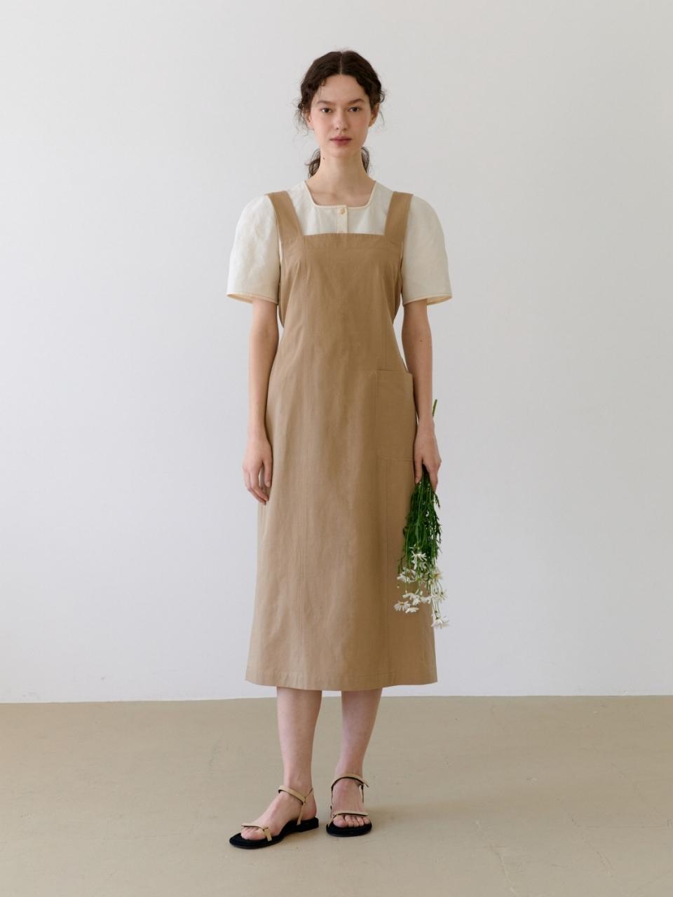 UNNOUT COTTON SUSPENDER DRESS BEIGE