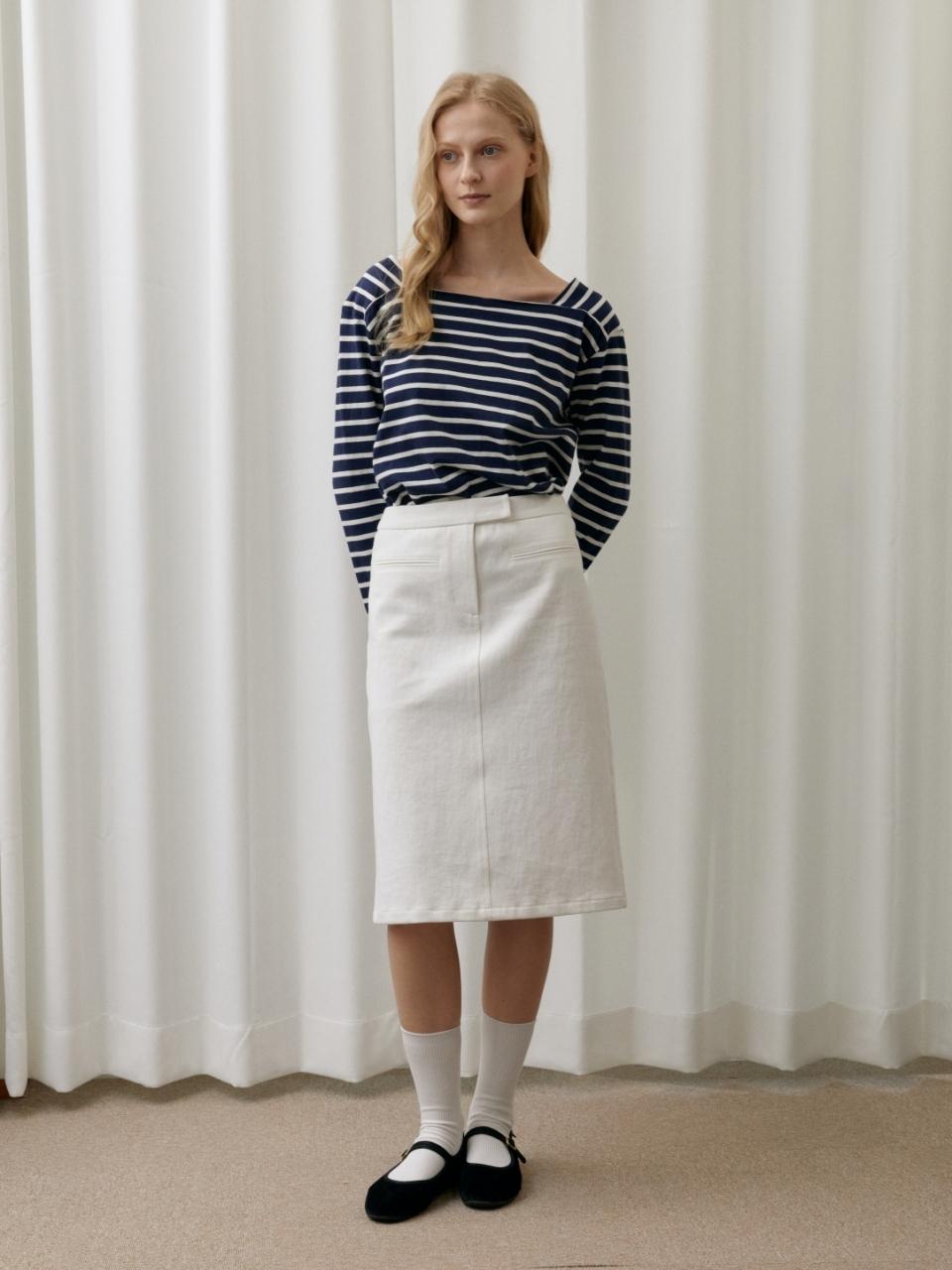 UNNOUT LOW RISE DENIM SKIRT WHITE