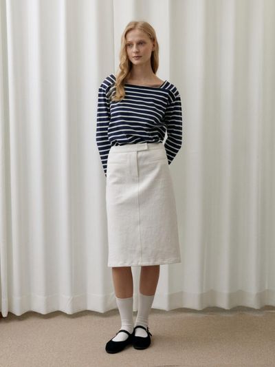 UNNOUT LOW RISE DENIM SKIRT WHITE