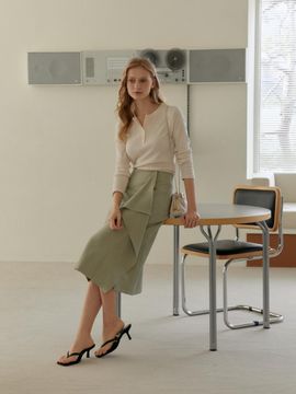UNNOUT RUFFLE MIDI SKIRT SAGE