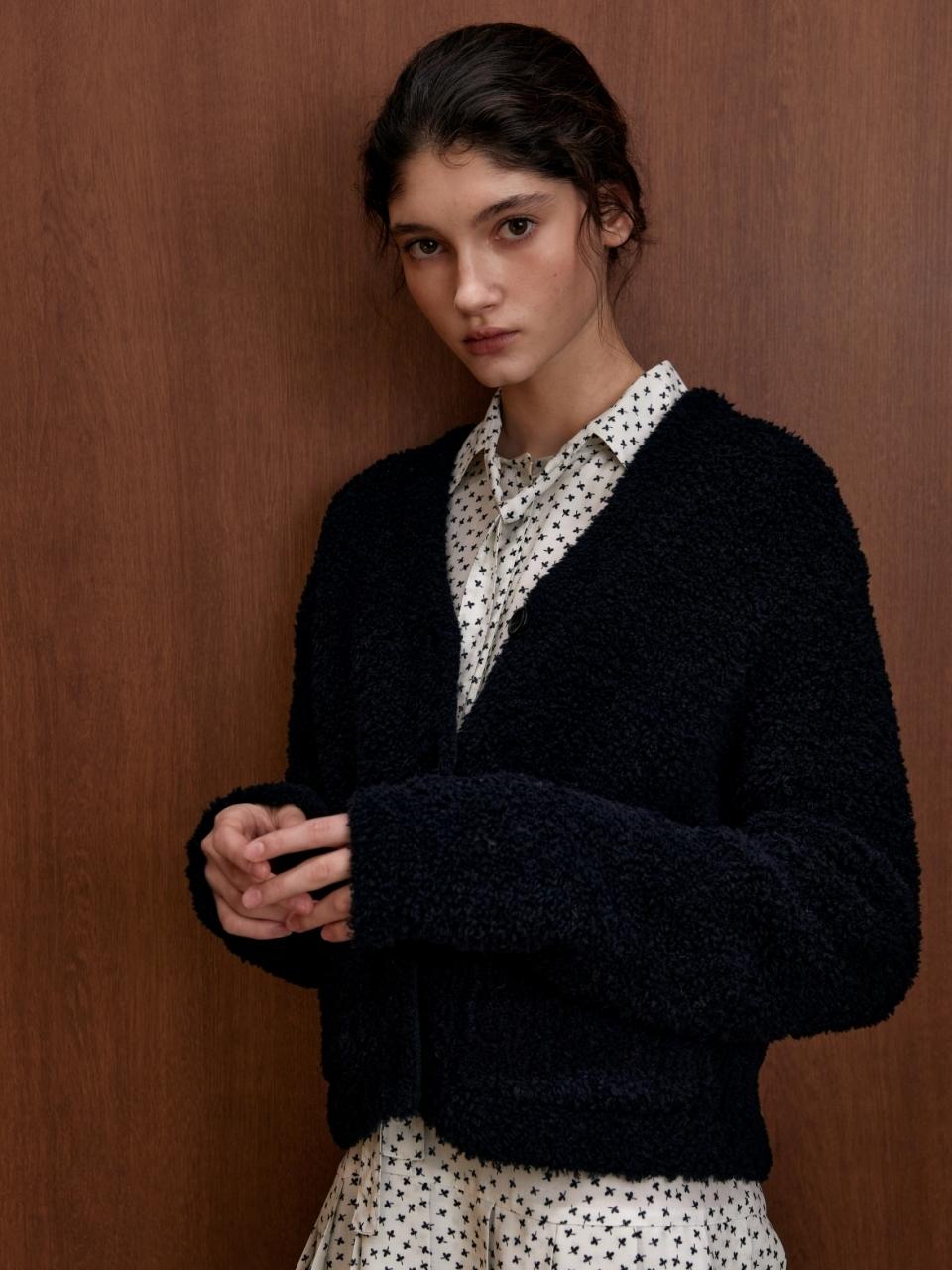 UNNOUT Teddy Bear Wool Knit Cardigan (Black)