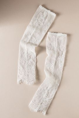 Untamed Petals Madeline Fingerless Lace Gloves