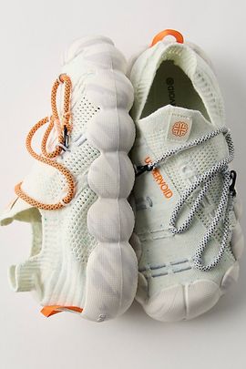 UPPERVOID Knit Aprés Mules