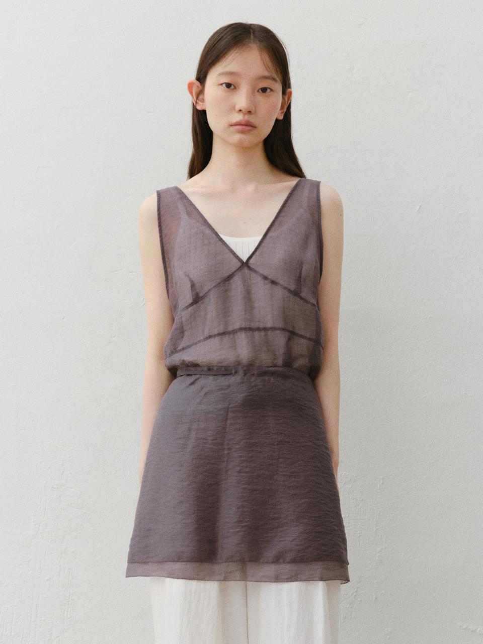 URAGO Anna V Sleeveless Blouse