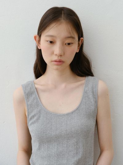 URAGO Eyelet Round Sleeveless Tank
