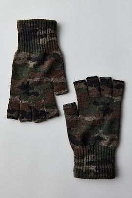 Urban Outfitters Camo Knit Fingerless Gloves in Camo, Men's at Urban Outfitters