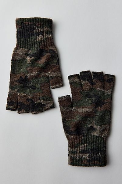 Urban Outfitters Camo Knit Fingerless Gloves in Camo, Men's at Urban Outfitters