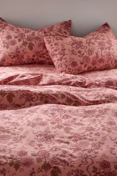 Urban Outfitters Catlyn Floral Patterned Duvet Cover Set in Pink at Urban Outfitters
