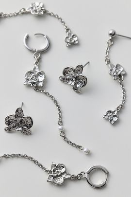 Urban Outfitters Lotus Dangle Earrings Set in Silver, Women's at Urban Outfitters
