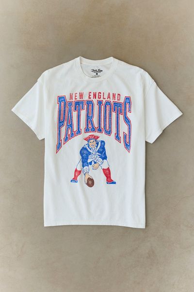 Urban Outfitters NFL New England Patriots Vintage Graphic Tee in White, Men's at Urban Outfitters