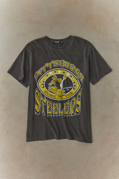 Urban Outfitters NFL Pittsburgh Steelers Retro Team Logo Graphic Tee in Black, Men's at Urban Outfitters