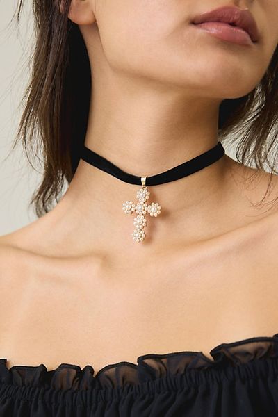 Pearl Cross Ribbon Choker Necklace in Gold