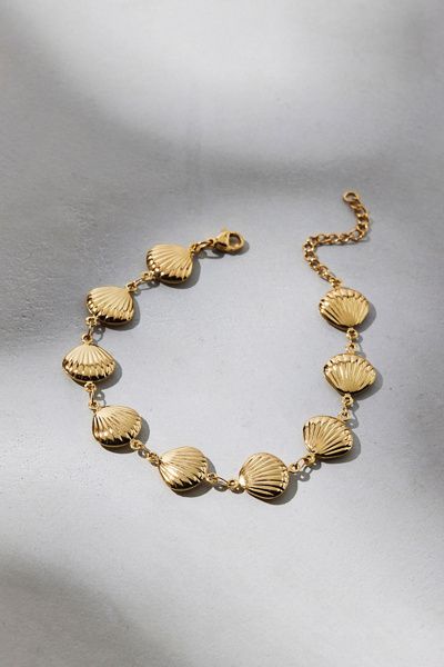Urban Outfitters Shell Charm Bracelet in Gold, Women's at Urban Outfitters