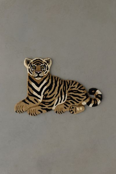 Urban Outfitters Sitting Tiger Shaped Tufted Wool Rug in Gold at Urban Outfitters